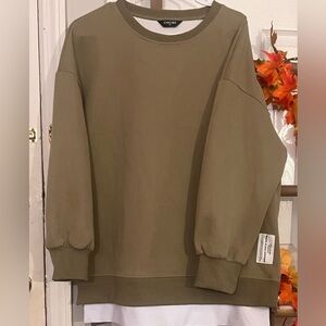 Pre~loved CHICME Women’s sweater dress in Olive and White with silver zippers.